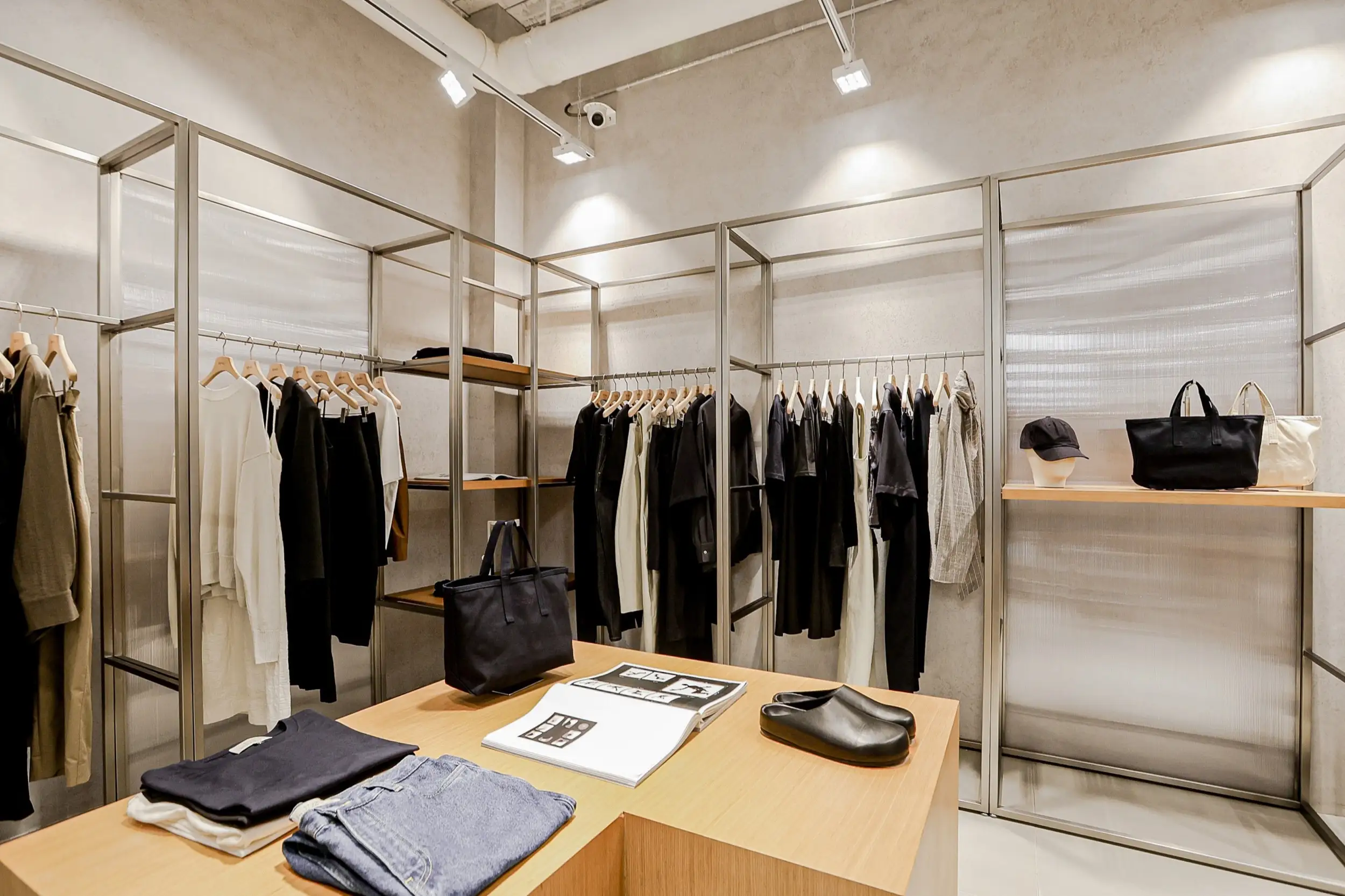 Studio Nicholson, Chengdu, photograph 3 of 9