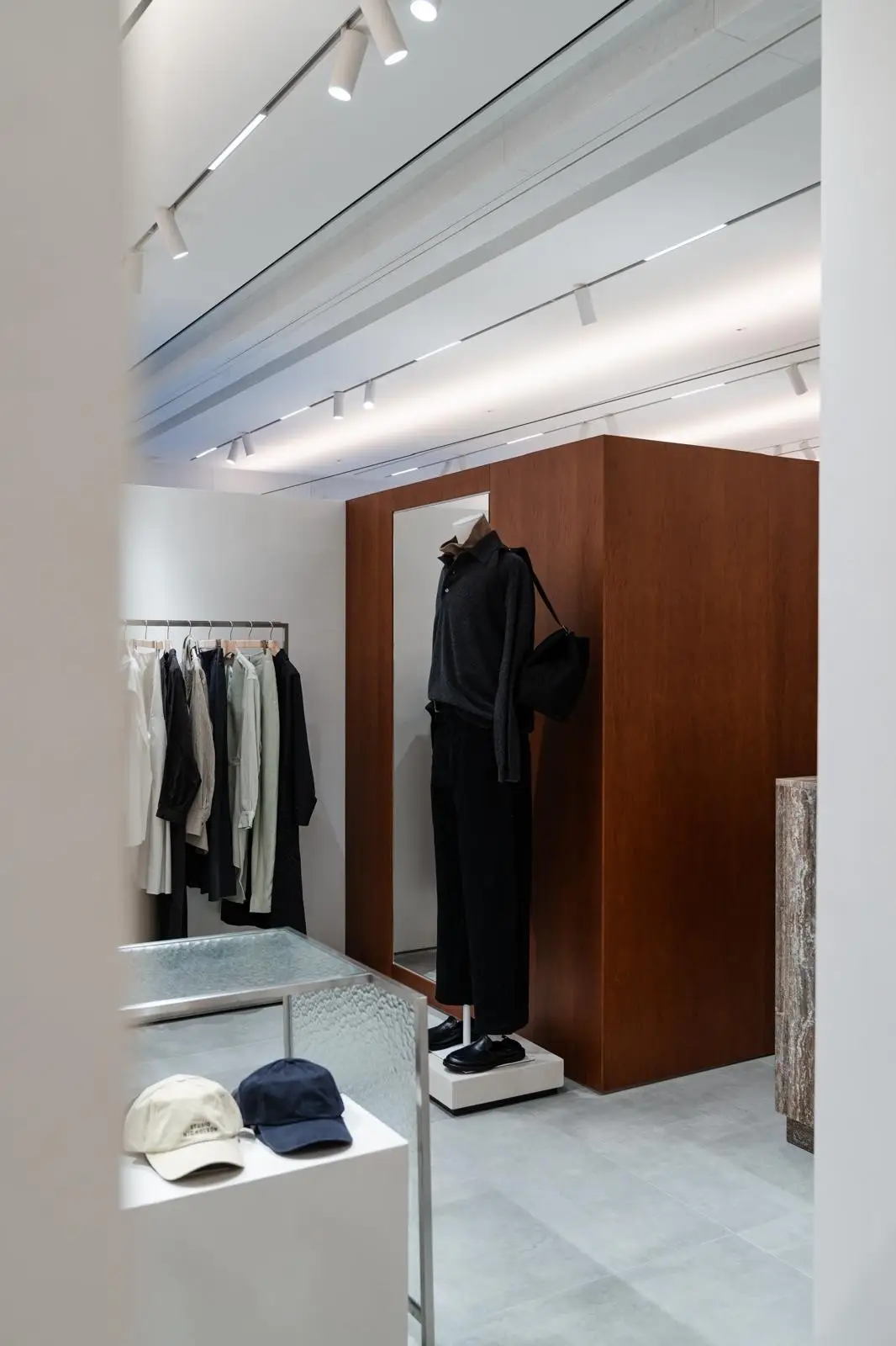 Studio Nicholson, Seoul, photograph 6 of 21