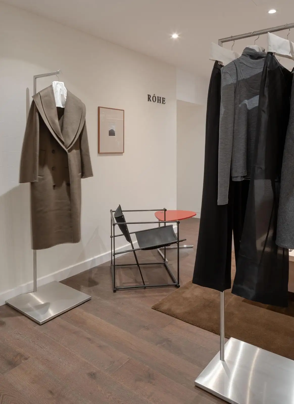 Róhe, Harvey Nichols, photograph 9 of 21