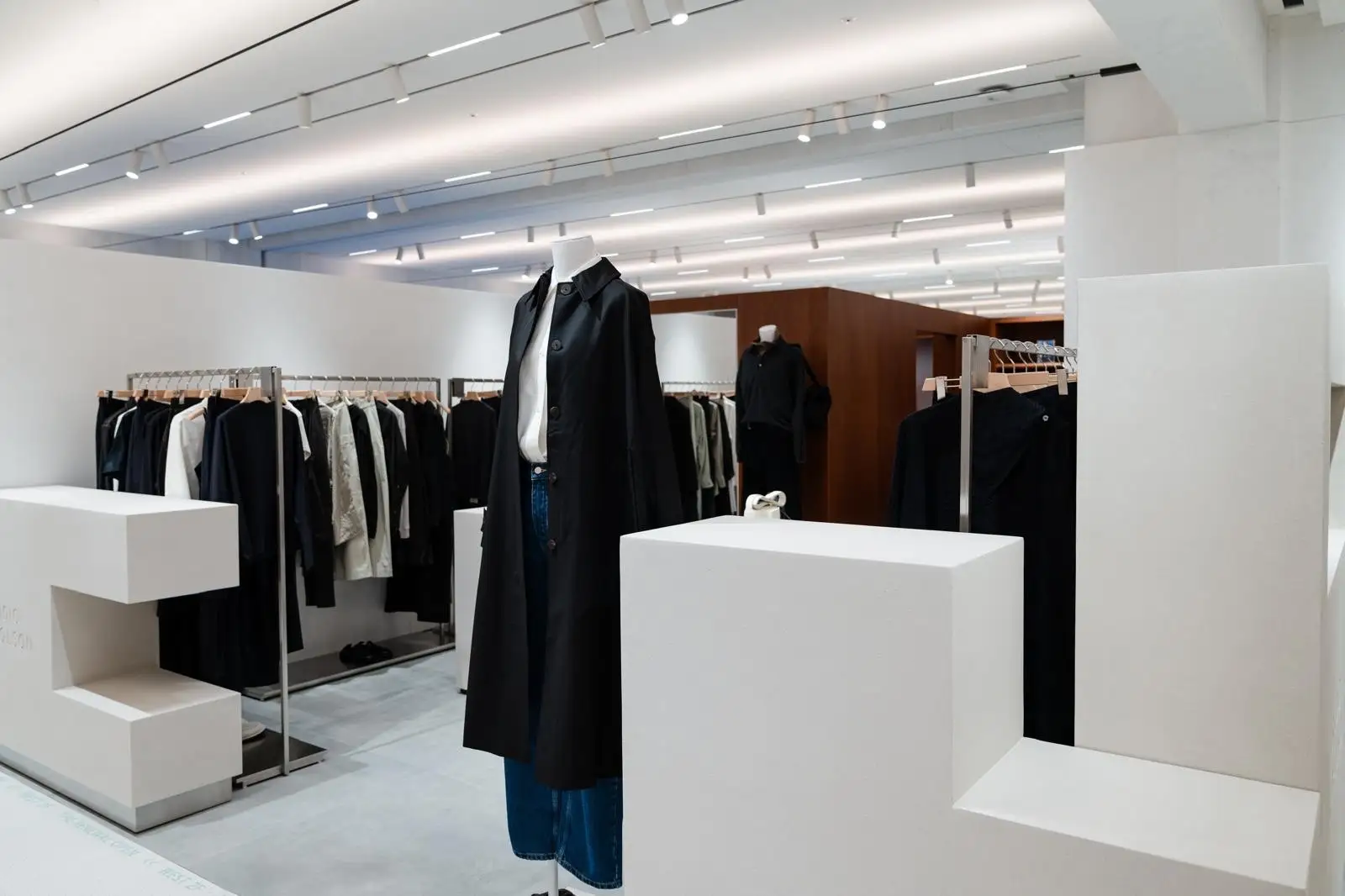 Studio Nicholson, Seoul, photograph 11 of 21