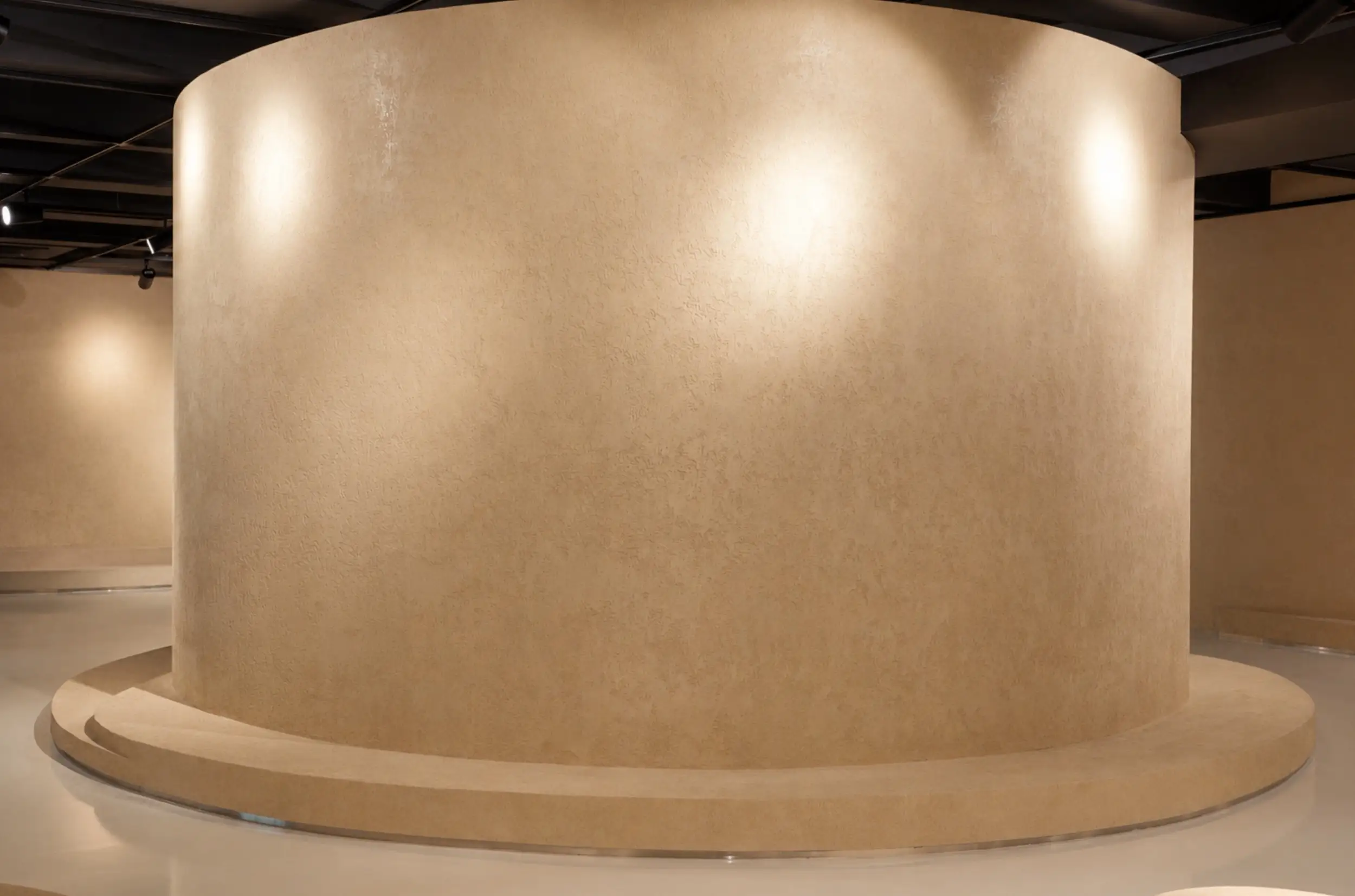IDW Showroom, Vilnius, photograph 13 of 16