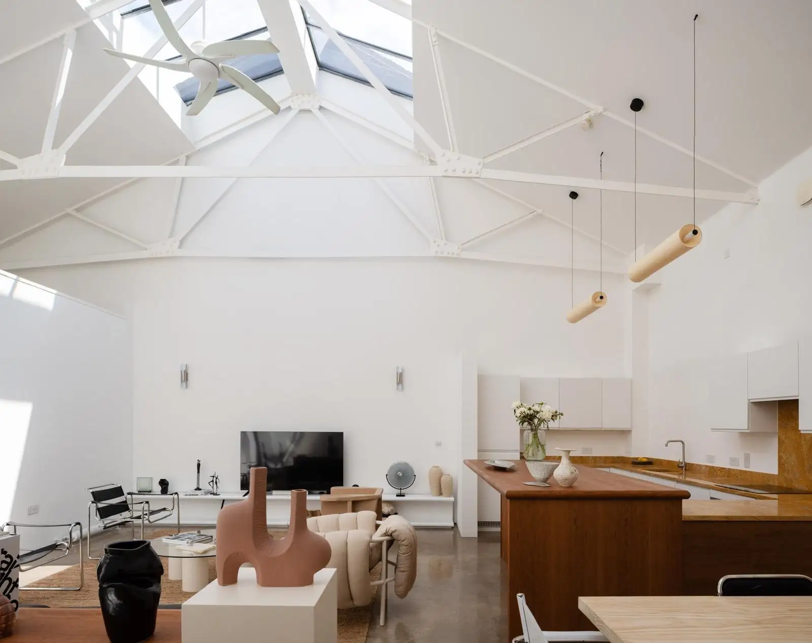 Loft House, East London, photograph 13 of 35