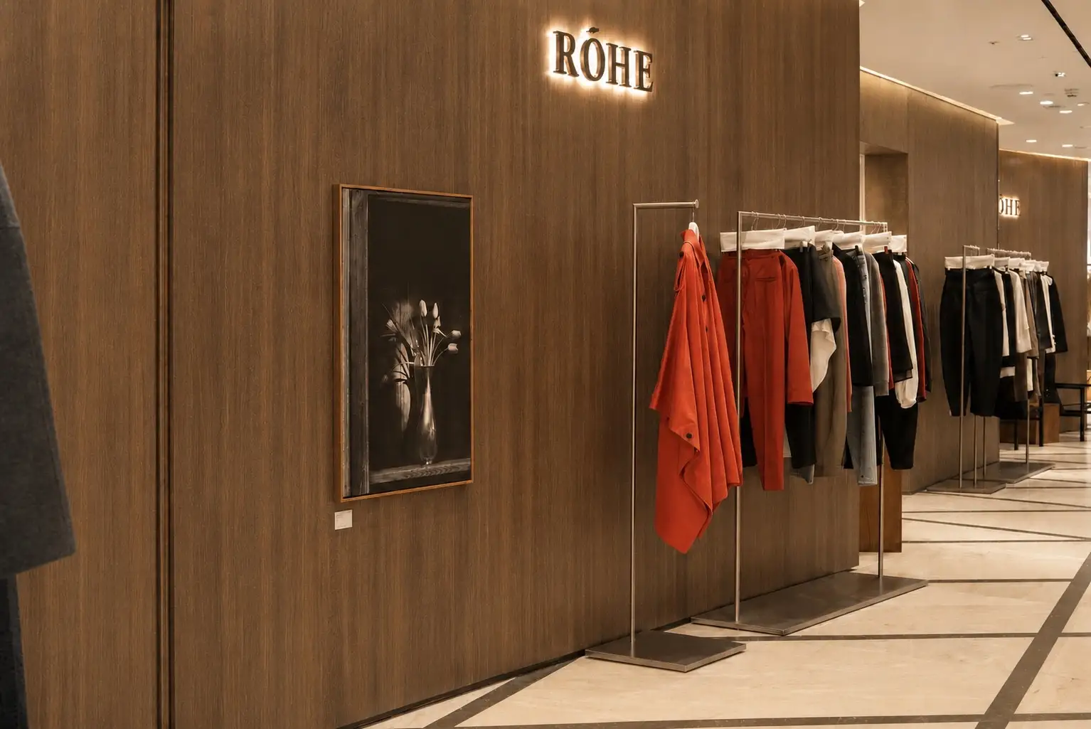 Róhe, Selfridges, London, photograph 21 of 27